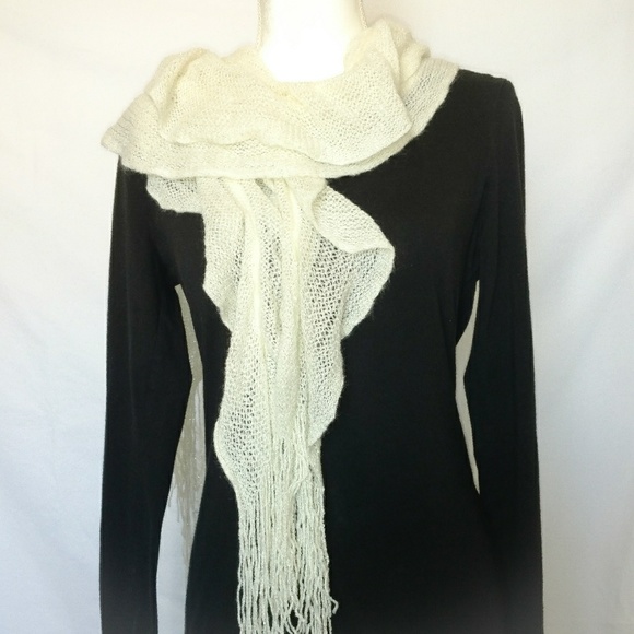 🔸 Metallic Threds🔸️Ivory Scarf - Picture 3 of 7